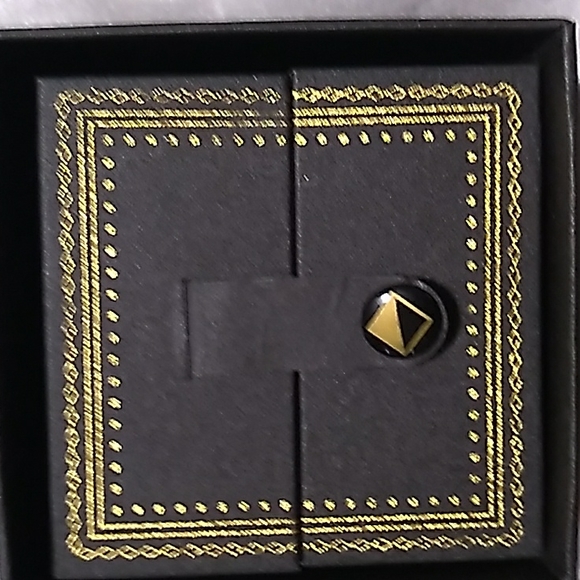 Disney's Treasures Nightmare Before Christmas Ring - Picture 5 of 7